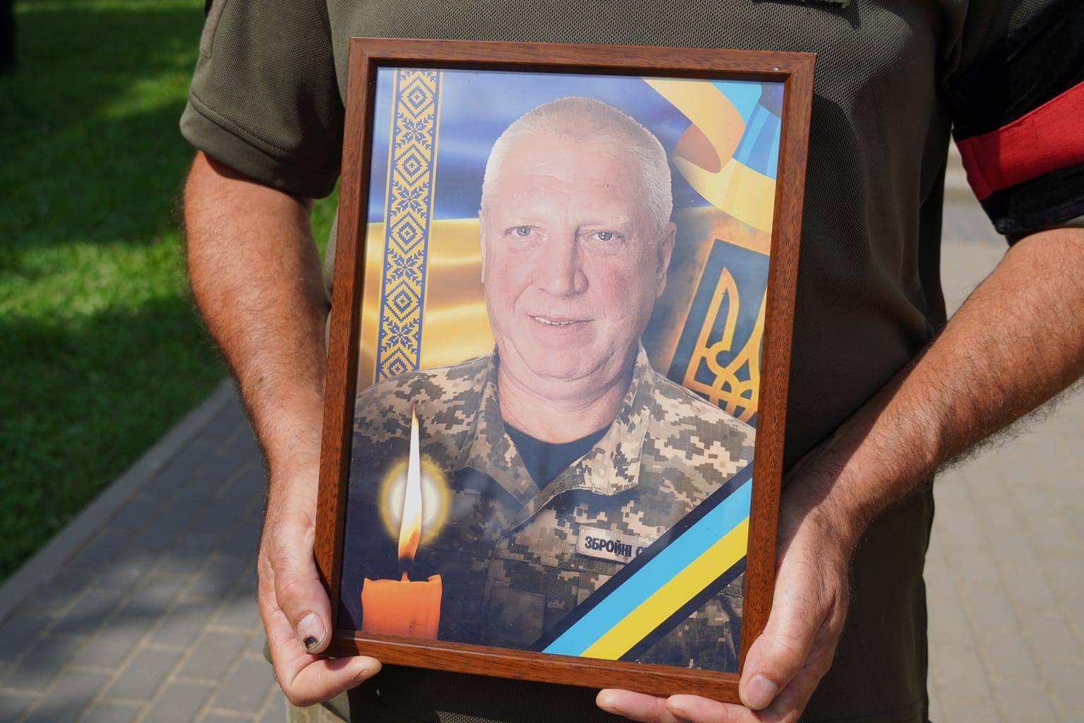 В Ужгороді попрощалися із захисником Олександром Катринцем (ФОТО)