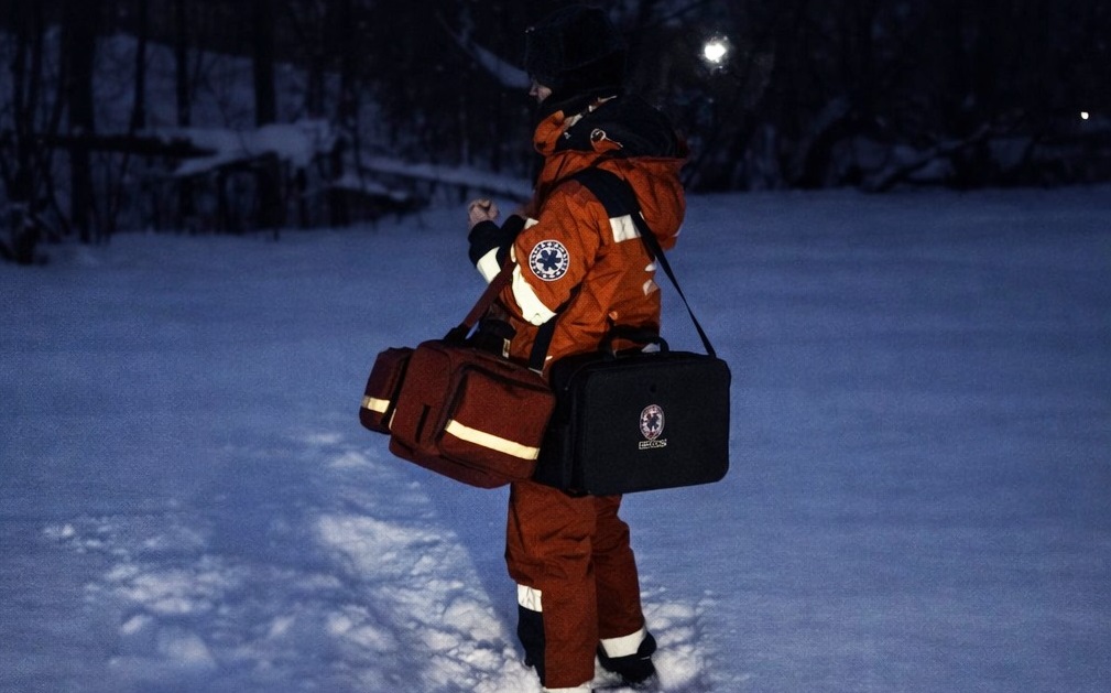 Медики та рятувальники провели складну евакуацію у гірському селі на Міжгірщині (ФОТО)