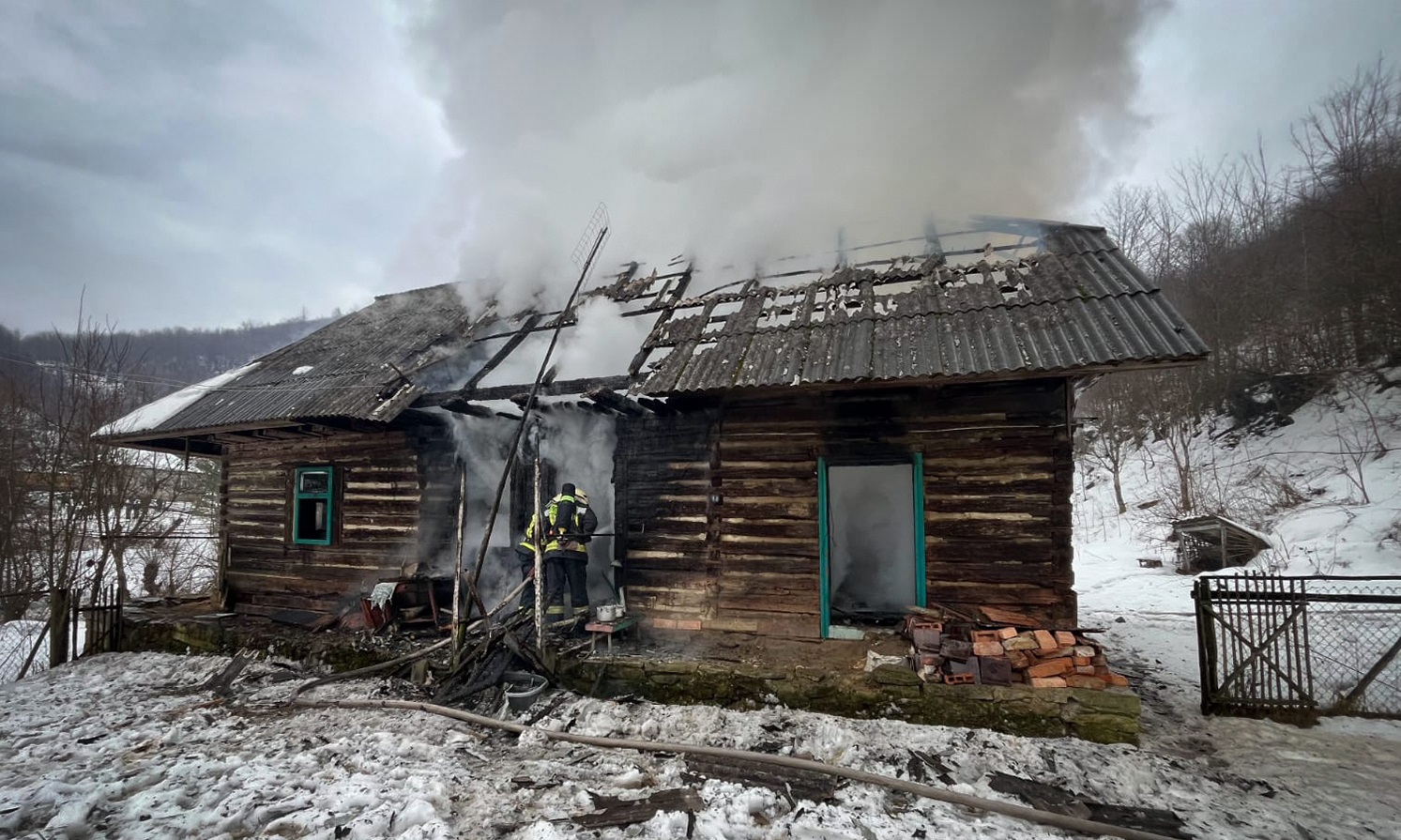 Під час пожежі в Чорноголові на Ужгородщині загинув 72-річний чоловік (ФОТО)