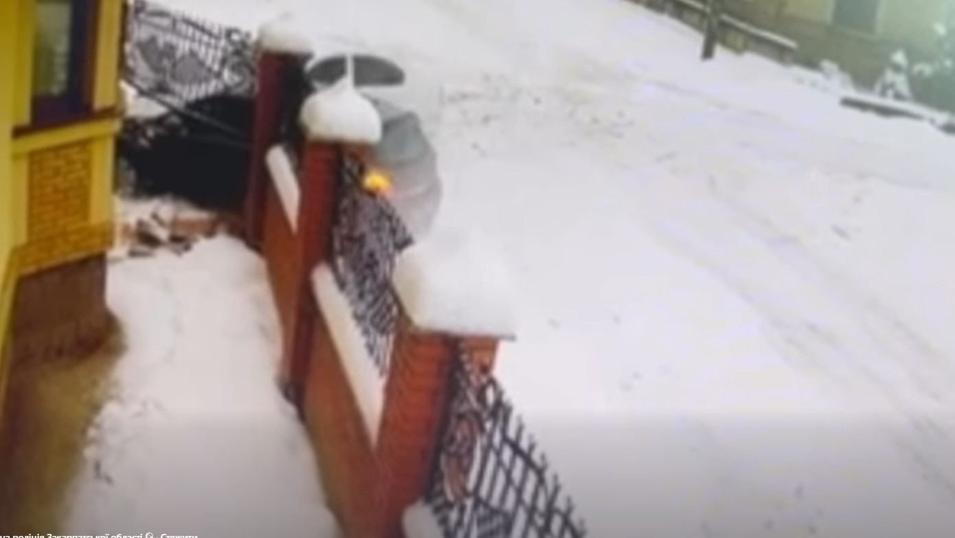 У Мукачеві затримали водія, який у стані наркотичного сп’яніння скоїв ДТП (ФОТО)