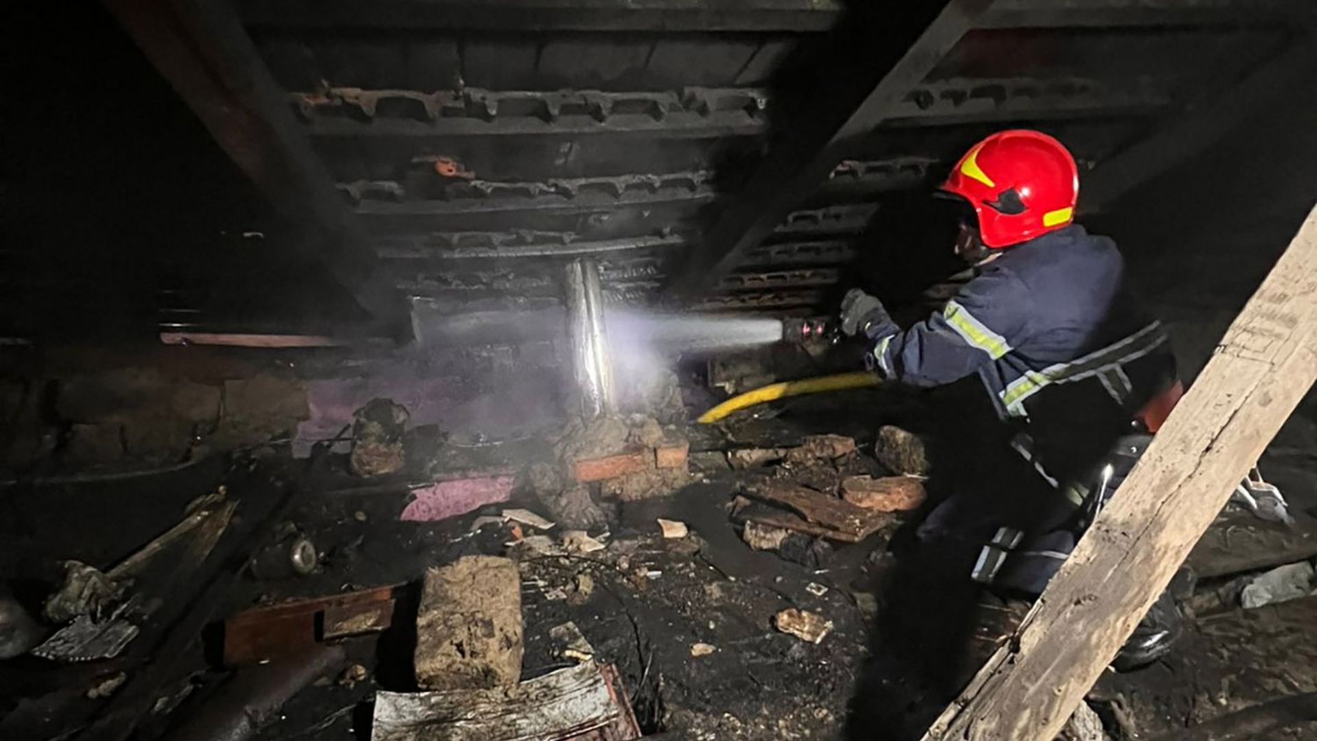 У селі Білки на Хустщині сталася пожежа в житловому будинку (ФОТО)