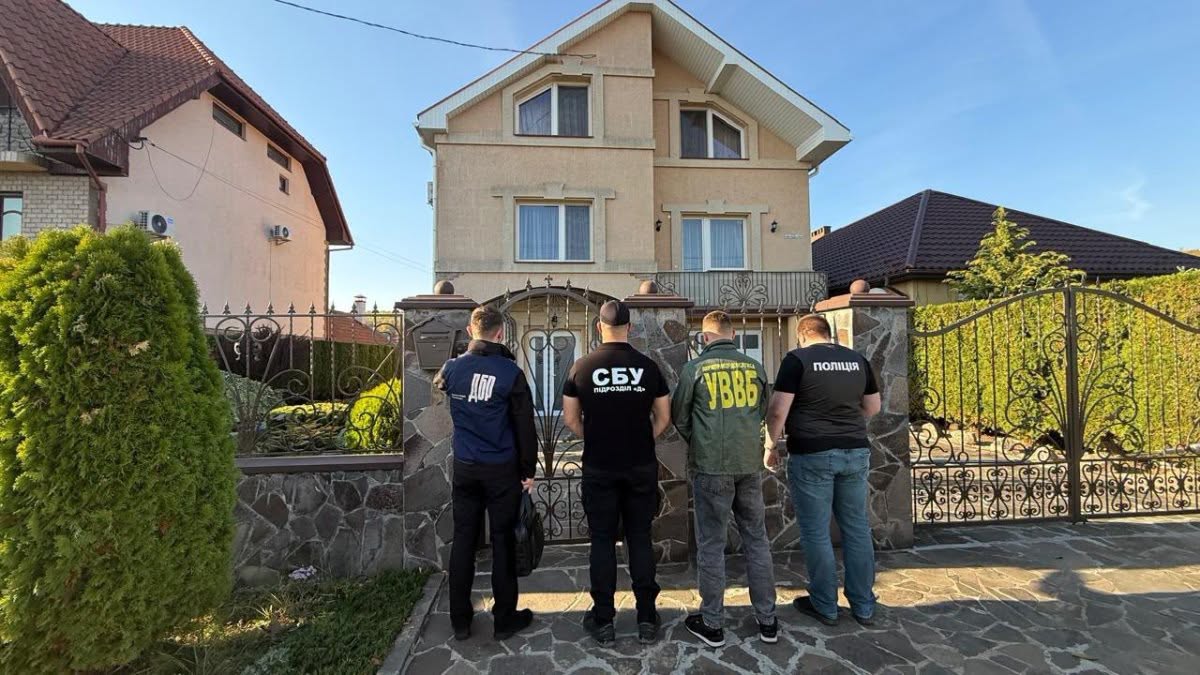 На Закарпатті підполковника-прикордонника підозрюють у вимаганні 20 тисяч гривень за «тилову» посаду (ФОТО)