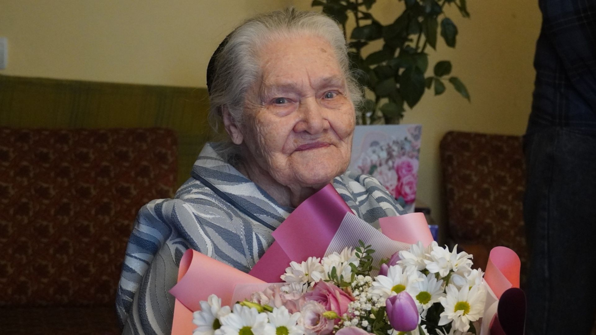 Столітній ювілей відсвяткувала педагогиня з Ужгорода (ФОТО)