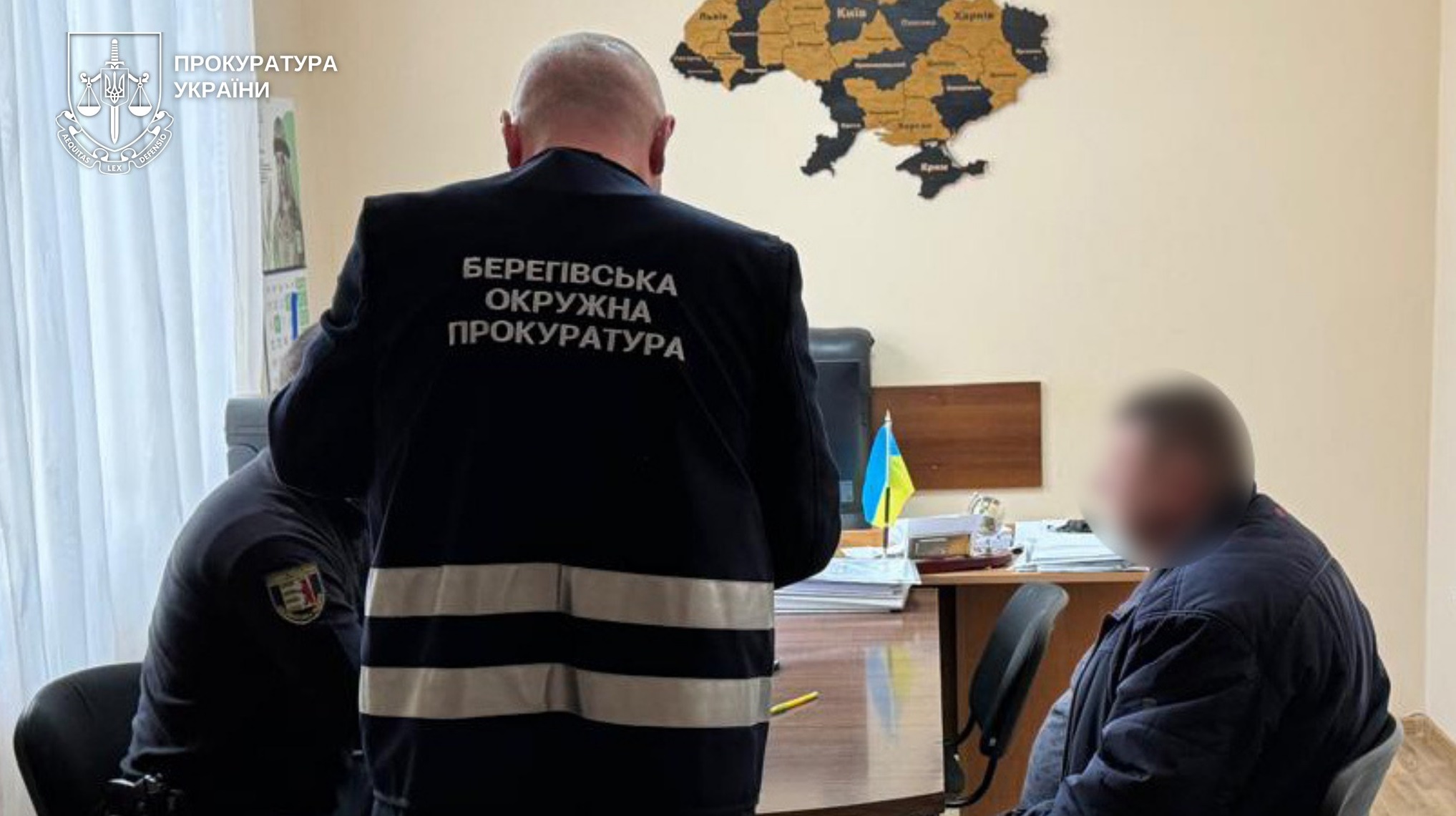 У Виноградові депутат незаконно захопив земельну ділянку та збудував будівлі (ФОТО)