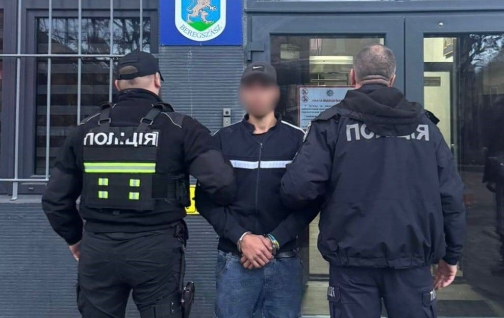 На Берегівщині засудили рецидивіста за крадіжку ювелірних виробів (ФОТО)