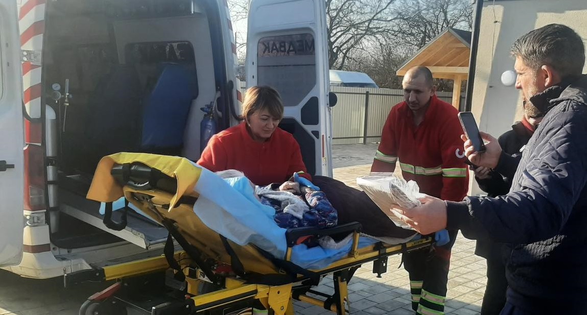 На Закарпаття евакуювали 85-річну жінку із прифронтової території (ФОТО)