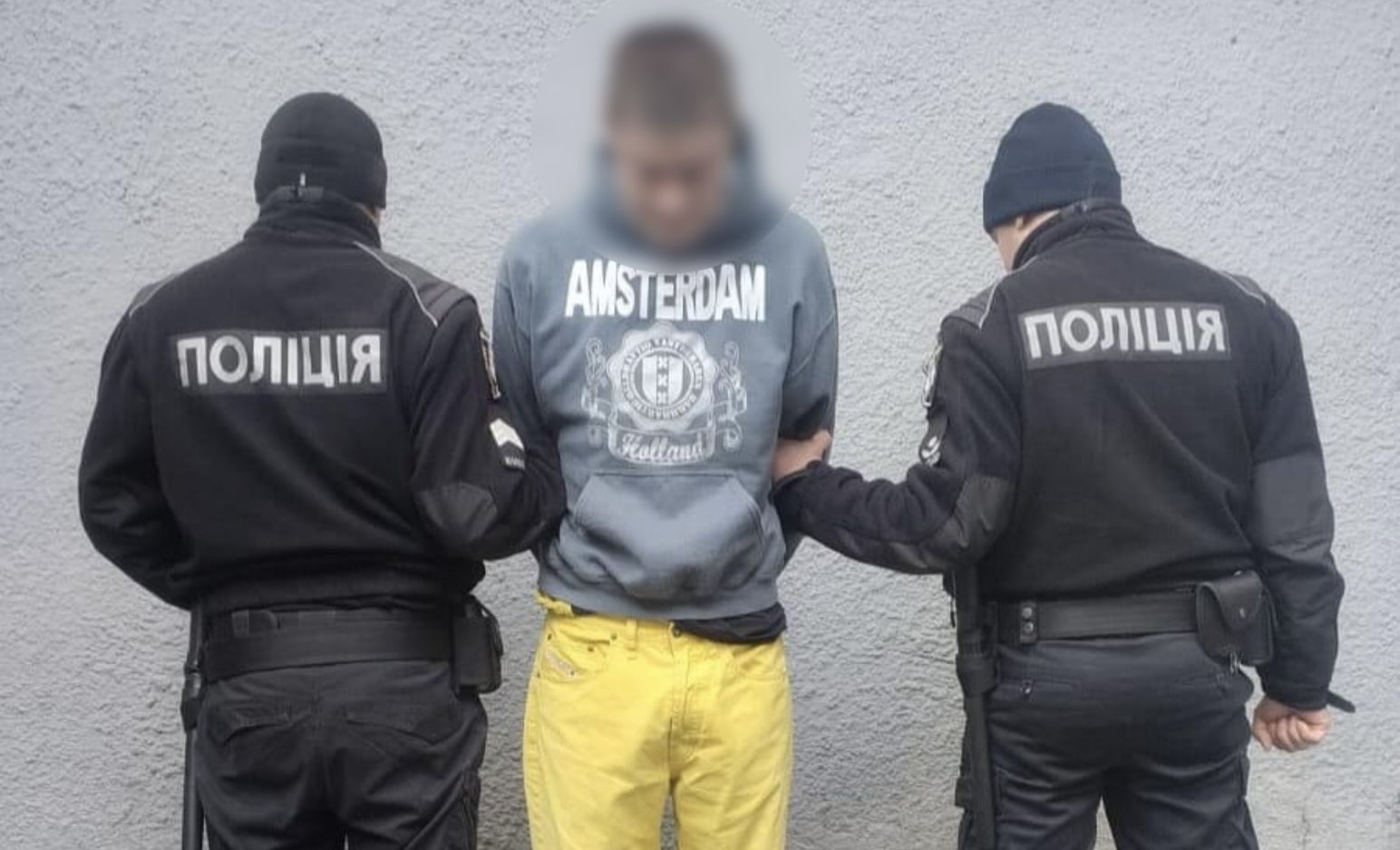 На Тячівщині 26-річний син напав з ножем на батька (ФОТО)