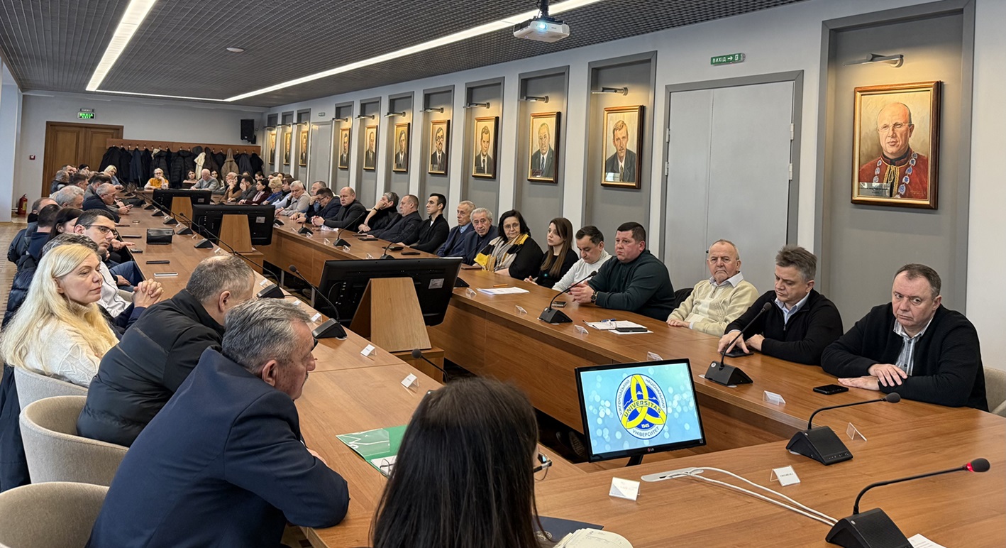 Вчена рада УжНУ підтримала можливе об'єднання з Мукачівським державним університетом (ФОТО) (ДОКУМЕНТ)