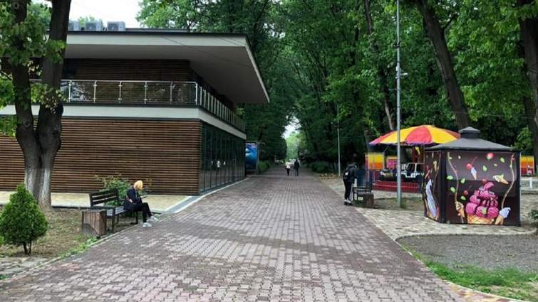 Ужгородські депутати дозволили продаж землі в Боздоському парку