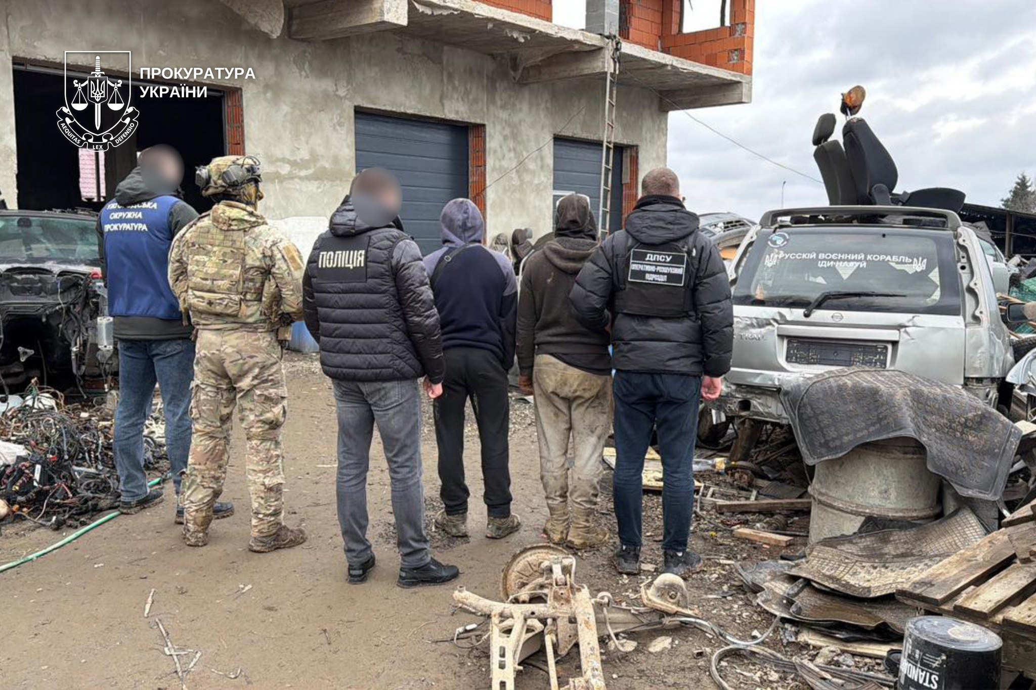 На Закарпатті чоловік продав автомобілі, ввезені як гуманітарна допомога для ЗСУ (ФОТО)