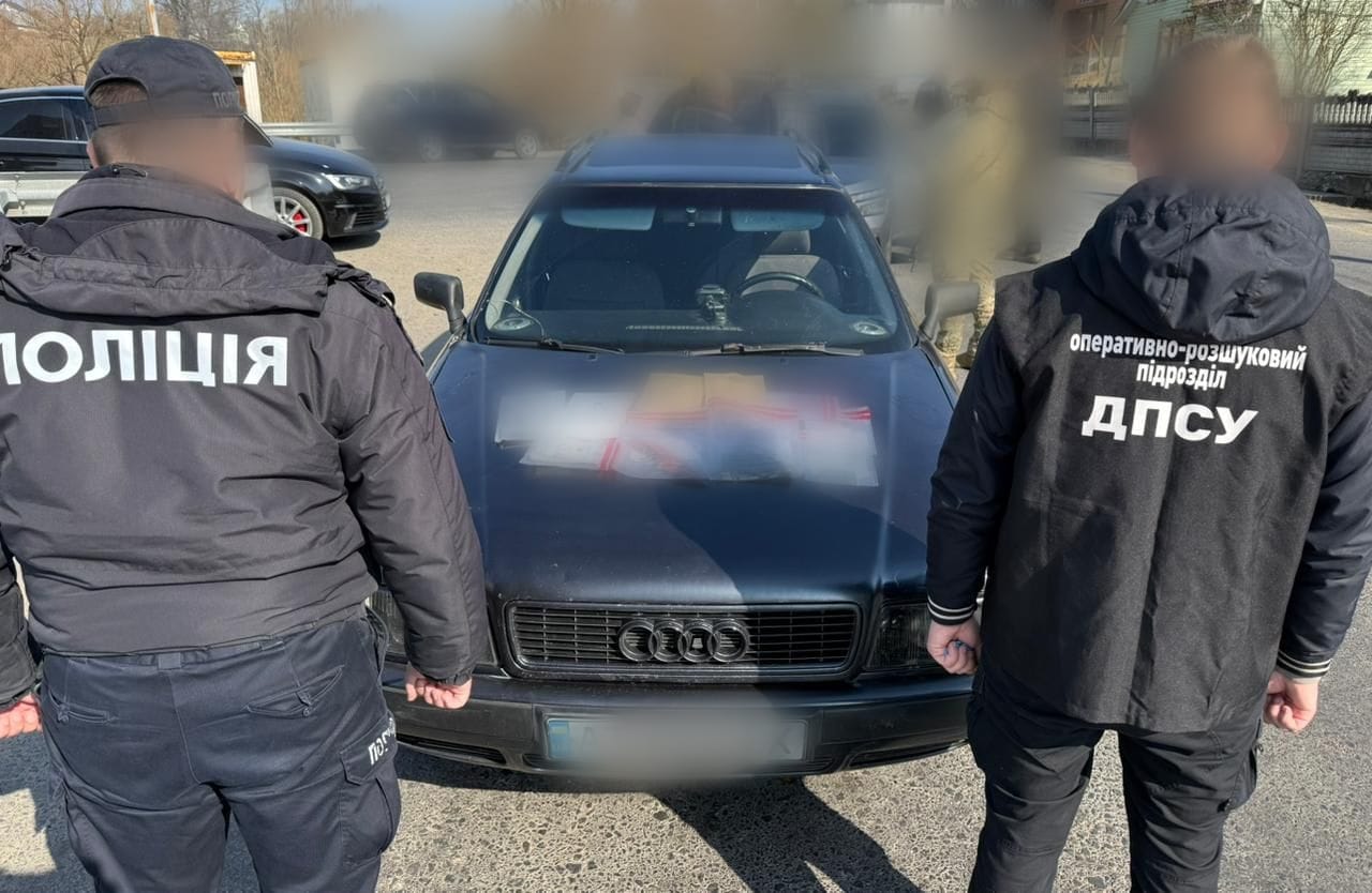 На Закарпатті затримали переправника, який за $7 тисяч намагався вивезти чоловіка до Румунії (ФОТО)