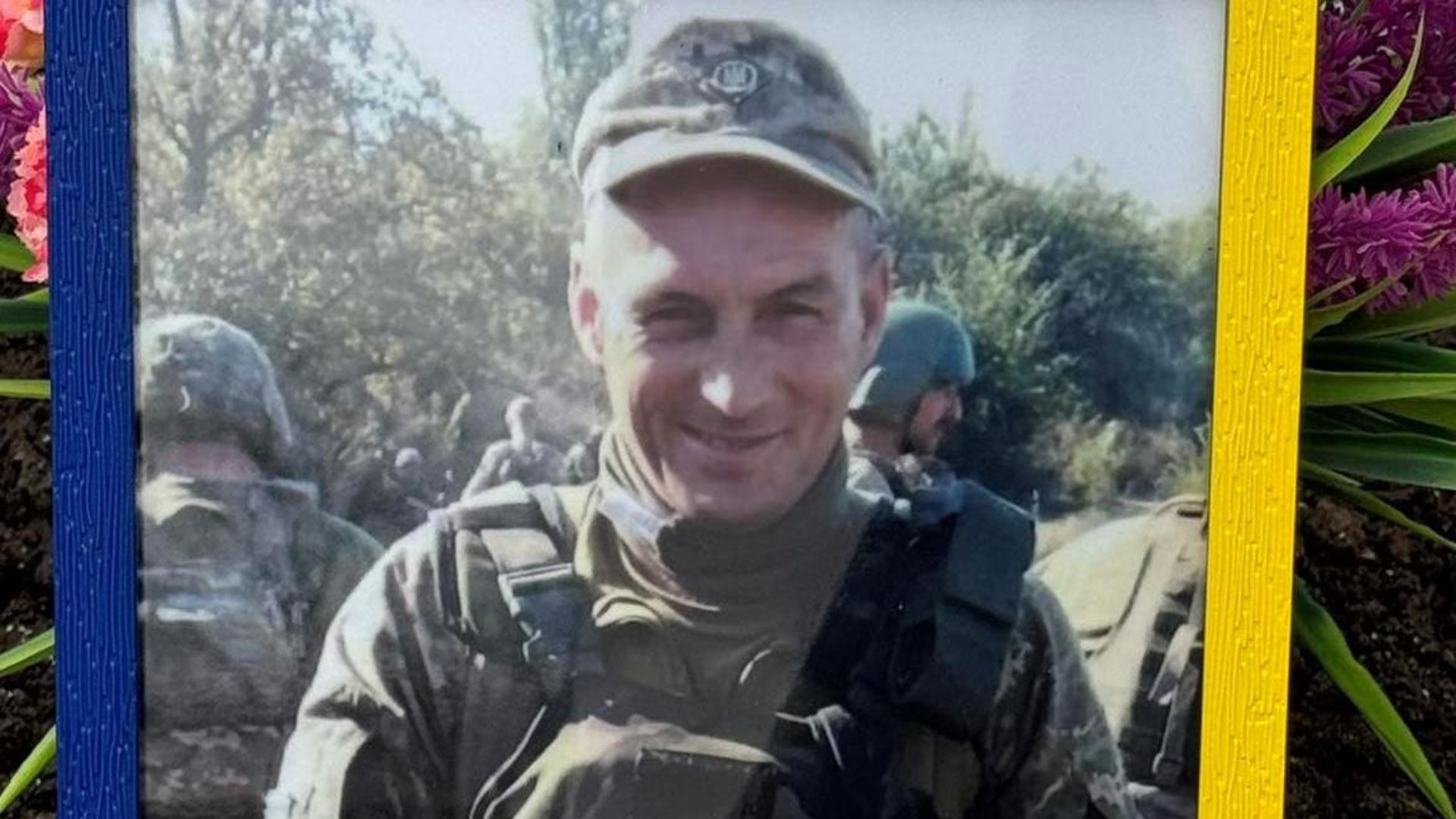 У Тересві на Тячівщині попрощалися з полеглим Героєм Іваном Міцурою (ФОТО)