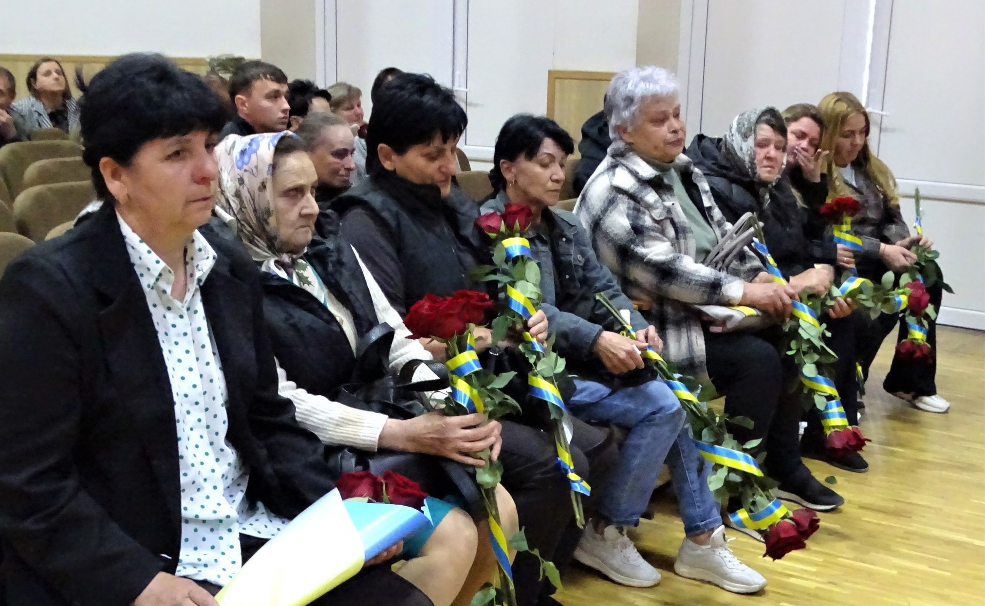 У Виноградові вшанували матерів і дружин полеглих Героїв та передали державні нагороди (ФОТО)