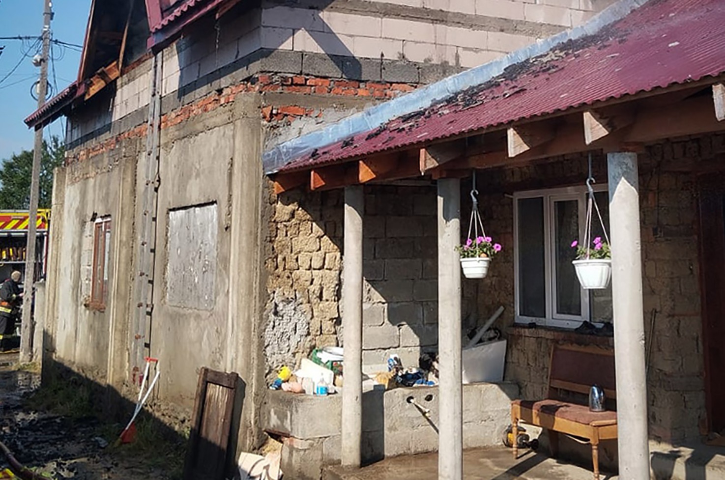 У селі Мала Добронь на Ужгородщині горів житловий будинок (ФОТО)