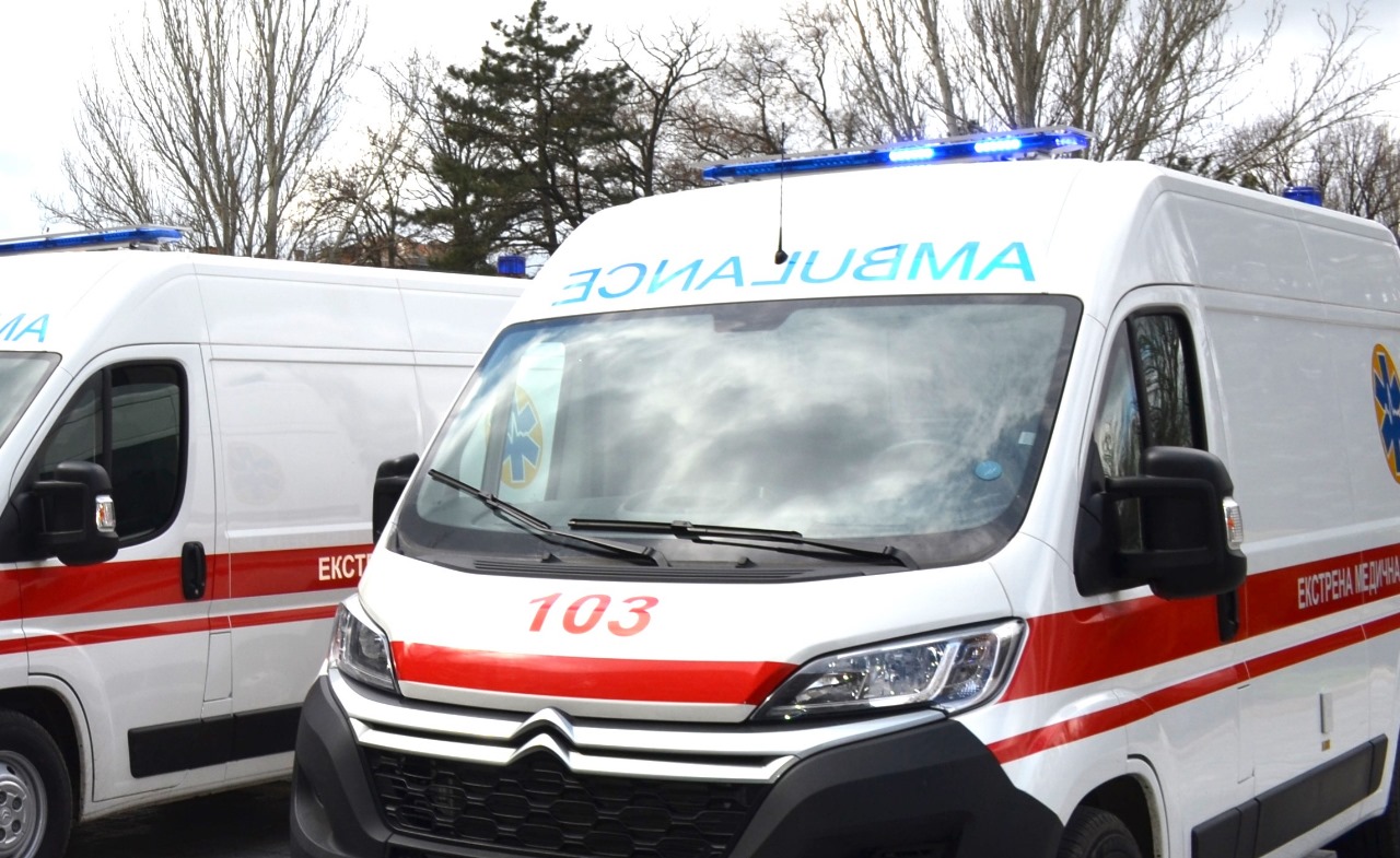 На Закарпатті неповнолітня отримала серйозну травму кисті під час приготування їжі (ФОТО)