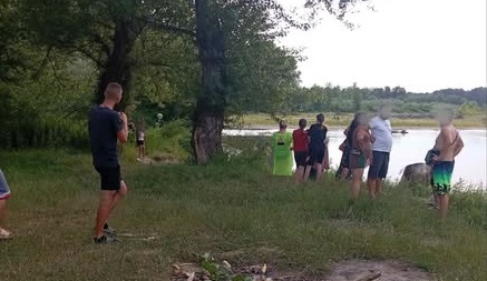 Рятувальники шукають 10-річного хлопчика, якого понесла течія на Берегівщині (ФОТО)