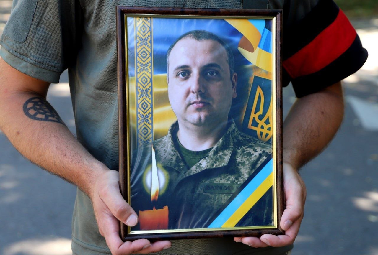 В Ужгороді попрощалися із 39-річним захисником Валерієм Мадяром (ФОТО)