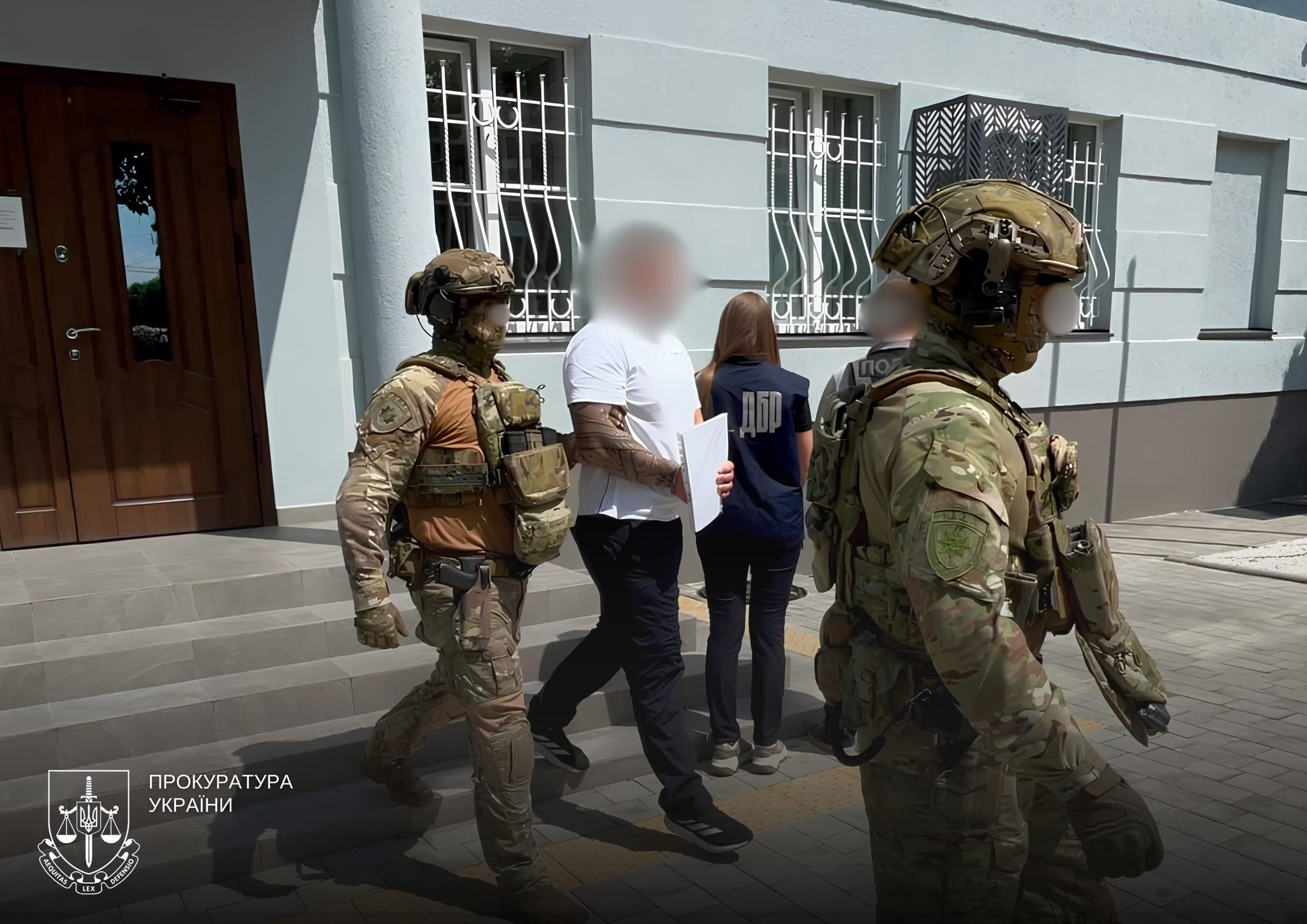 Посадовцям Ужгородського РТЦК оголосили підозри через незаконне утримання людей (ФОТО)