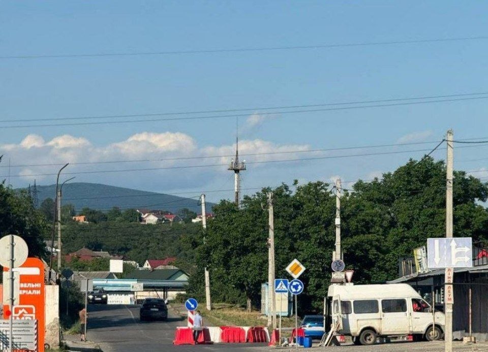 В Ужгороді біля ринку «Краснодонців» тимчасово змінюють схему руху