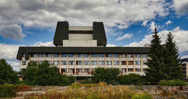 Ветерану, що влаштував стрілянину з "пневмата" по облмуздрамтеатру в Ужгороді, присудили умовний термін