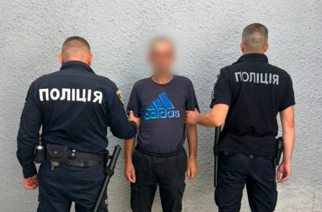 На Закарпатті 46-річний чоловік жорстоко побив 74-річну матір (ФОТО)