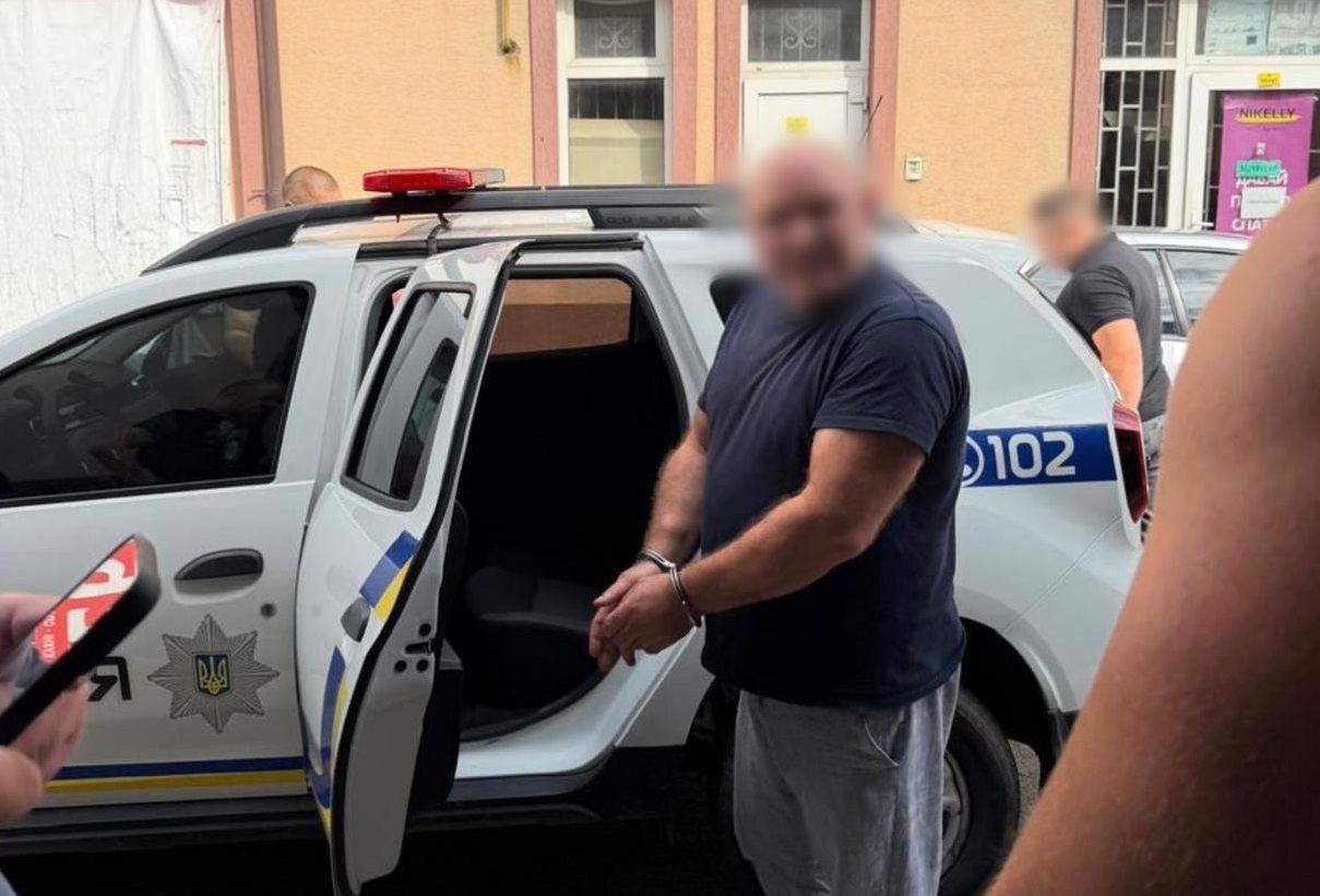 На Рахівщині поліція затримала джипера, який напав на туристів біля озера Апшинець (ФОТО)