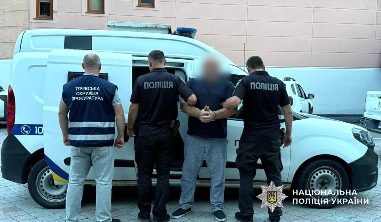 На Закарпатті оголосили підозру джиперу, який напав на туристів через зауваження (ФОТО)