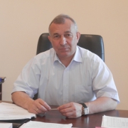 Міського голову Хуста виключено з членів Єдиного Центру