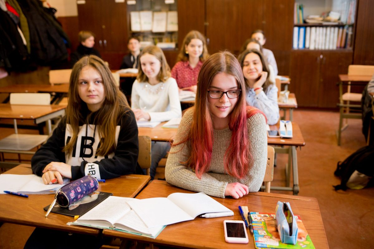 Вчителям – вчитись. Як працює гімназія у Берегові