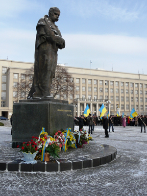 Посунути Шевченка знову хочуть банкіри. Архітектори й громадськість Ужгорода – проти