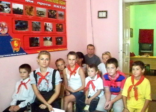 У Берегові з молоддю працюють угорські скаути і ... піонери