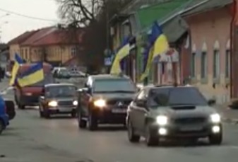 У Тячеві мітингують і провели автопробіг (ВІДЕО)