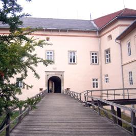 В Ужгородському замку розробляють проектно-кошторисну документацію для встановлення опалення
