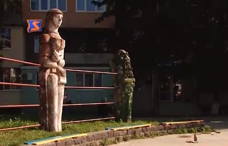 В Ужгороді влада і меценати спільно облагородили сквер (ВІДЕО)