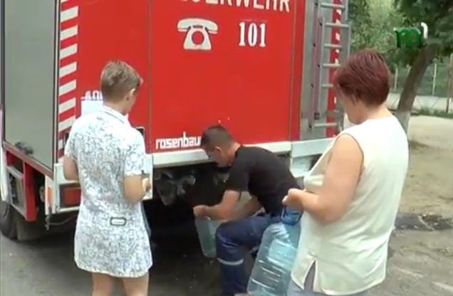 Ужгородці пережили перший з двох днів без води (ВІДЕО)