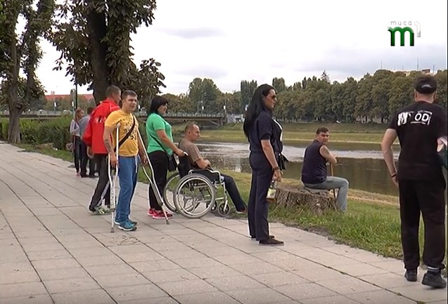 Із Ужгорода до Словаччини відправилися на реабілітацію понад 20 ветеранів російсько-української війни (ВІДЕО)