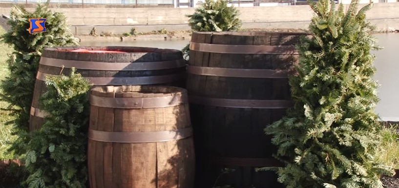 У Хусті працює унікальне французько-українське виробництво експортних дубових клепок для бочок (ВІДЕО)