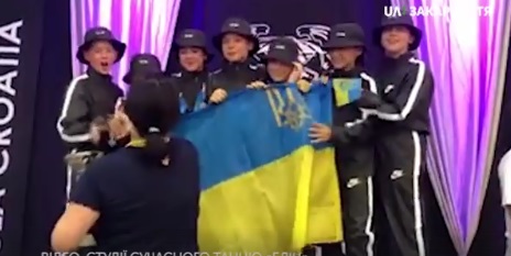 Ужгородський "Бліц" повернувся з Чемпіонату світу та Міжнародного чемпіонату з сучасної хореографії з "арсеналом" медалей (ВІДЕО)