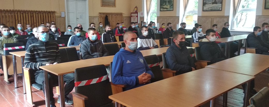 У навчальні центри ЗСУ з Закарпаття відправили першу групу призовників (ФОТО, ВІДЕО)
