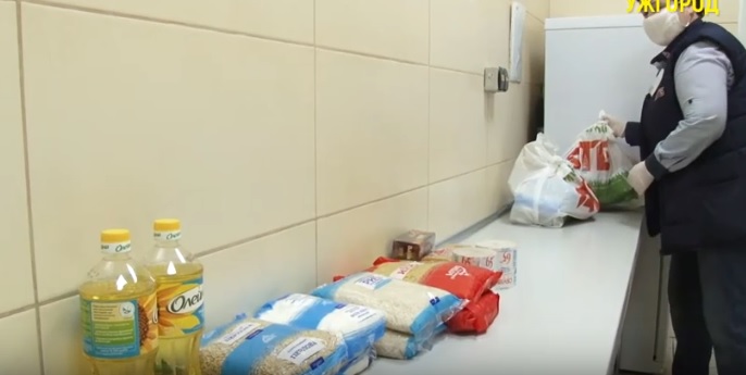 Понад 11 тисяч продуктових наборів отримають одинокі та літні закарпатці (ВІДЕО)