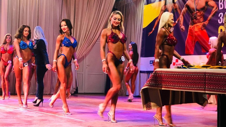 На відкритий чемпіонат Закарпаття з бодібілдингу приїхали понад 50 учасників з 10 областей (ФОТО, ВІДЕО)