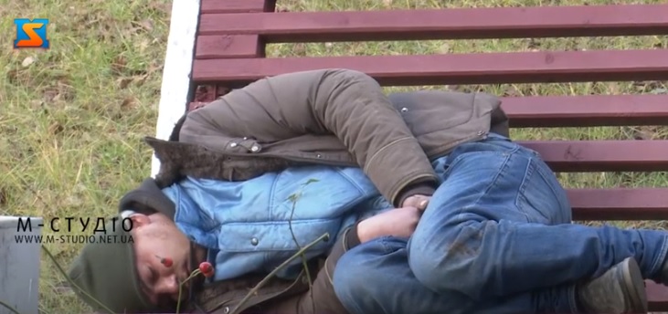 Безхатьки, п'яні: за останній місяць за непрофільними викликами в міську лікарню Ужгорода привезли 40 пацієнтів (ВІДЕО)