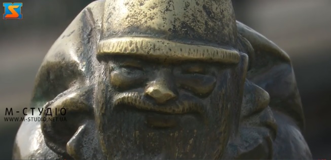 В Ужгороді паспортизують мініскульптурки і візьмуть їх на баланс міста (ВІДЕО)