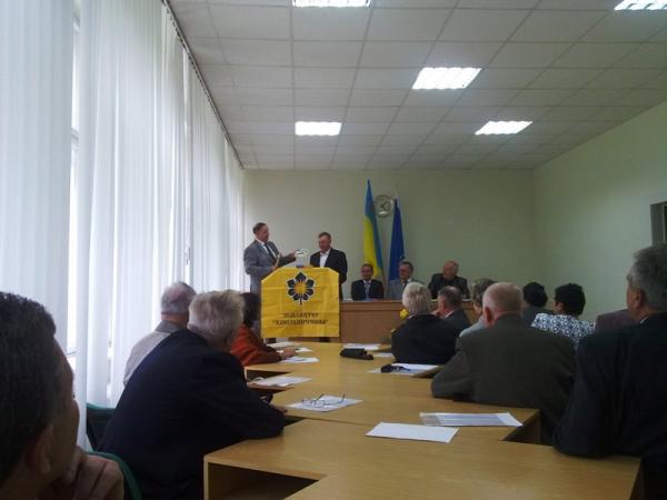 Я думкою лину у свій материнський край...