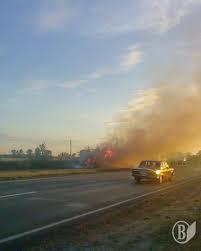 На Закарпатті під час руху зайнялася вантажівка
