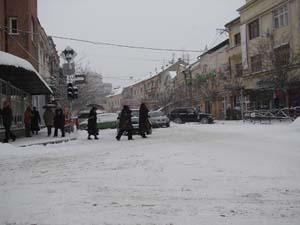 Нова мітла по-старому мете...