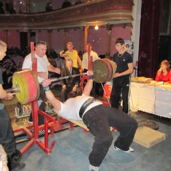 У Мукачеві відбувся відкритий чемпіонат Закарпаття з пауерліфтингу