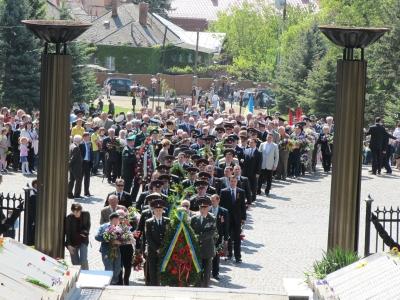 Закарпатські «сильноукраїнці» взяли участь в урочистому мітингу з приводу річниці Великої Вітчизняної війни